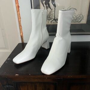 Steve Madden Cream Ankle Boots